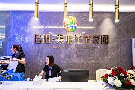 青峰山学校附近圣岳美地2室2厅1卫58万92m2证满两年